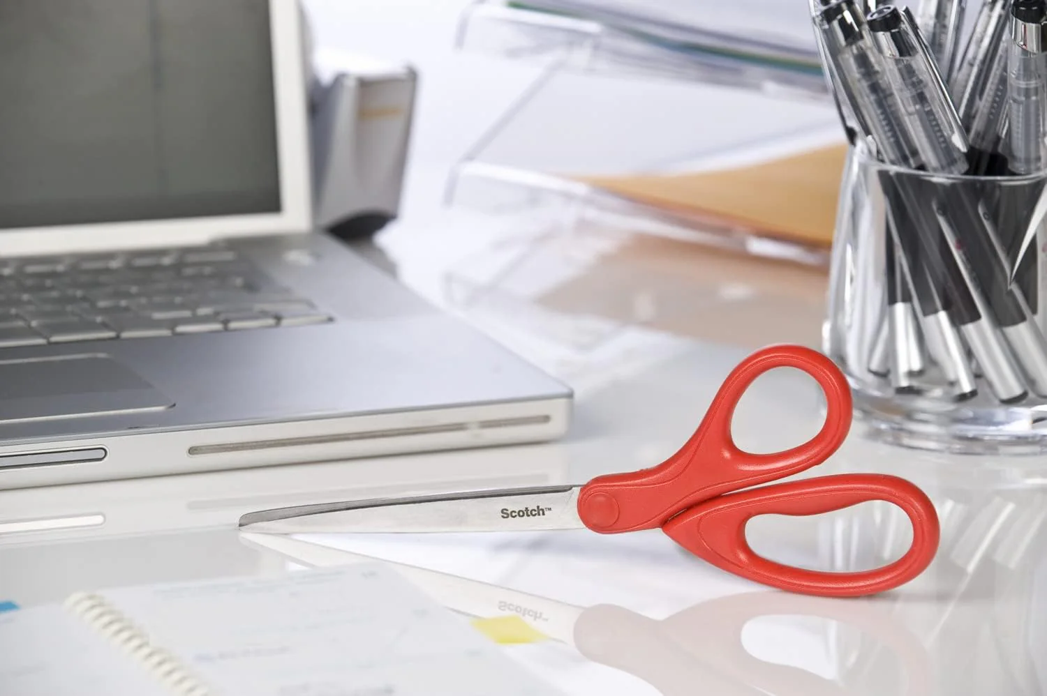 Scotch Universal Home & Office Scissor(15 cm), 1 scissors/pack | Stainless Steel Blades | Red color | Multipurpose | Office, Home and School use | Scissors - Image 3