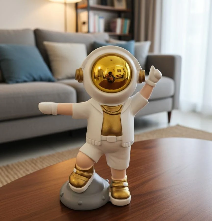 AKDC 21cm Ceramic Astronaut Figurine in White with Gold Finish | Elegant Space-Inspired Modern Decoration