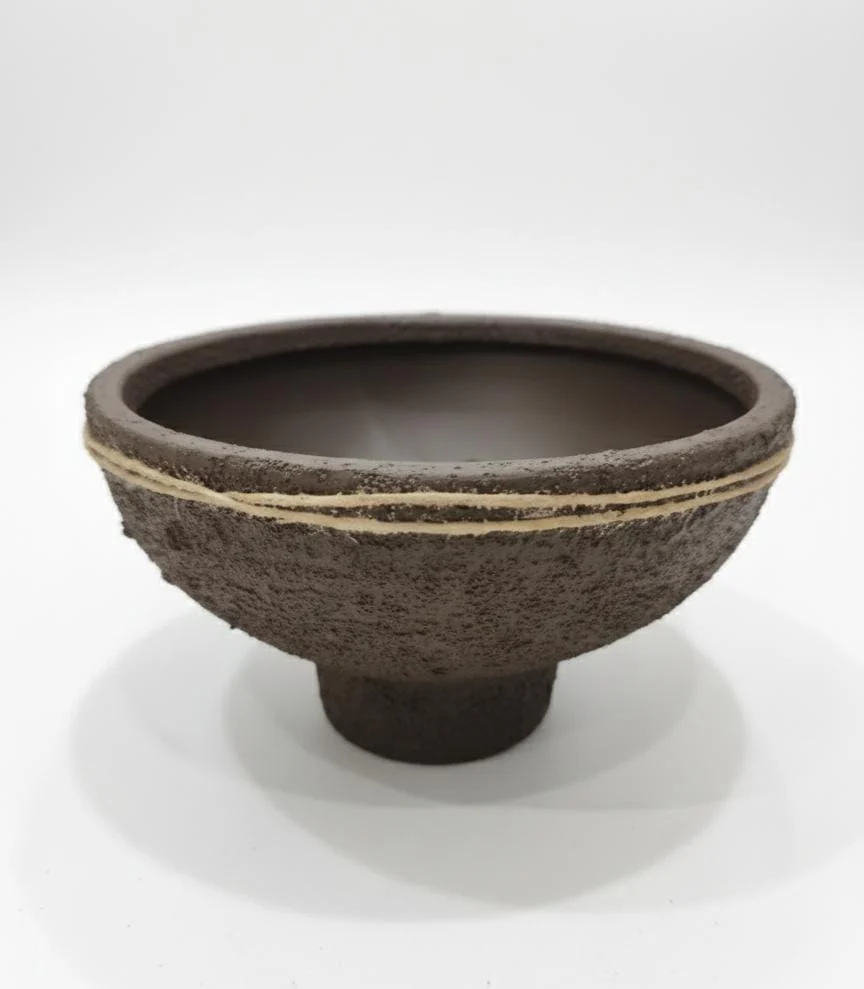 AKDC Classic Clay Plant Pot – Brown Earth Shade – 11×20 cm – Hand-Molded Unique Shape