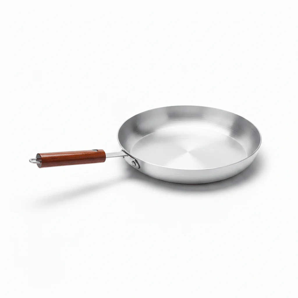 AKDC Durable Round Aluminum Fry Pan with Ergonomic Wooden Handle for Easy Grip Cooking – 28 cm - Image 4
