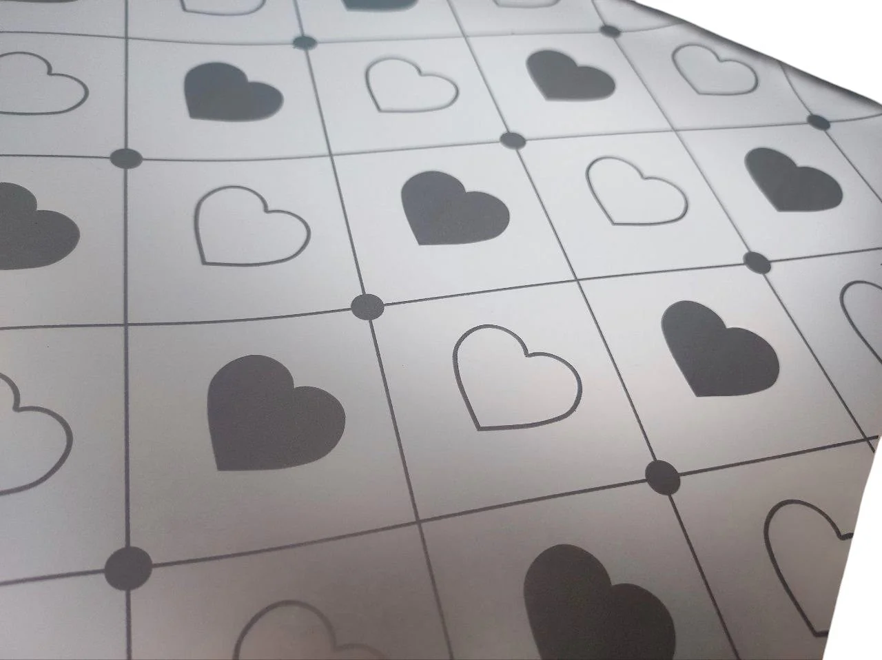 AKDC Gift Wrapping Plastic Cover Heart Shape Print Floral Bouquet Flat Sheet, Gift Packaging Wrap, Bulk Packing Cover Transparent Silver Heart DIY Gift 20 Sheets-57.5cmX58cm - Image 2