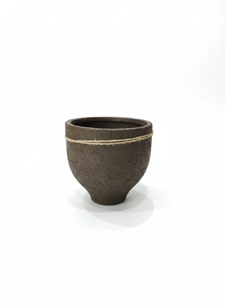 AKDC Handcrafted Clay Plant Pot – Brown Earth Shade – 16×16 cm – Modern Unique Shape