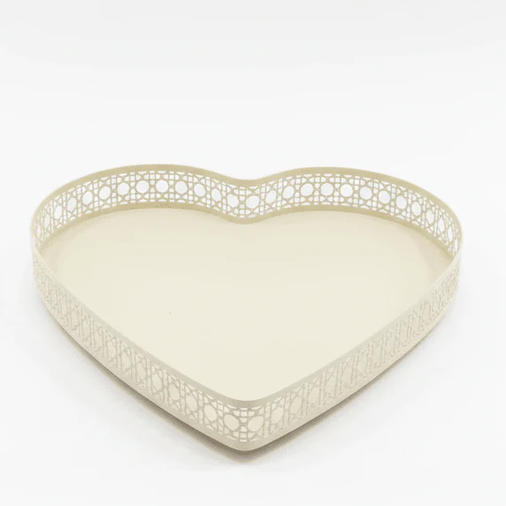 AKDC Heart-Shaped Cream Metal Candy Tray 25cm – Elegant Lattice Serving Platter for Sweets & Décor