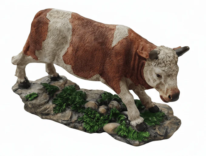 AKDC Luxury Polyresin Bull Decorative Figurine – Handcrafted Artistic Animal Sculpture for Living Room & Office Décor, 20 × 14 cm