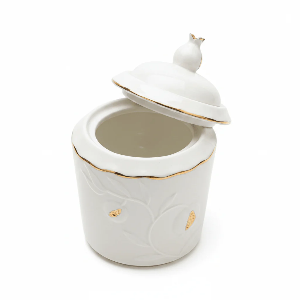 Luxury White Ceramic Sugar Pot with Elegant Gold Trim Design and Fitted Lid – Compact Tabletop Storage Jar (10×8 cm) - Image 4