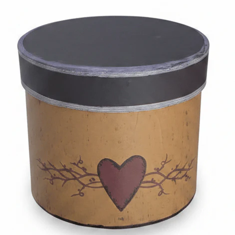 AKDC Natural Kraft Round Cardboard Gift Box with Heart Motif Lid for Romantic Gifts, Wedding Packaging & Keepsake Storage – 17×15 cm