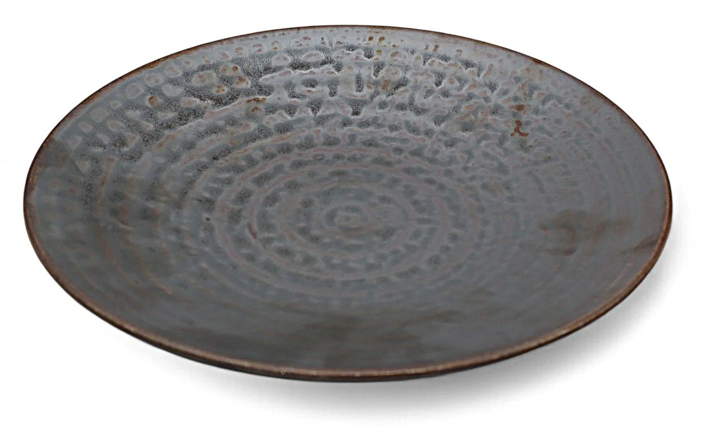 AKDC Rustic Ceramic Side Plate – 23 cm, Classic and Versatile Design