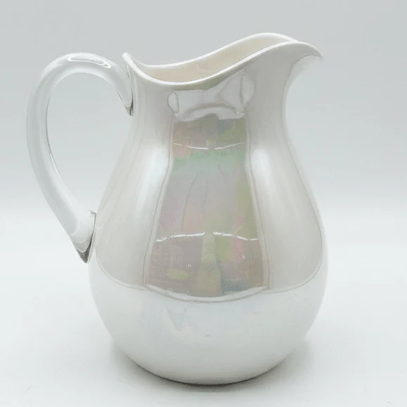AKDC Stylish White Acrylic Drink Pitcher Minimalist Water Jug for Serving Juice Milk and Cold Beverages 20 × 12.5 cm