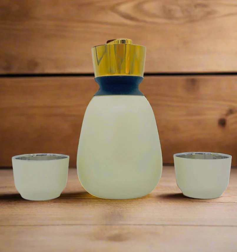 ALMARJAN Stainless Steel Vaccum Flask 600ml with 2 Cups 90ml, Off White Matt Finish- K06QS02
