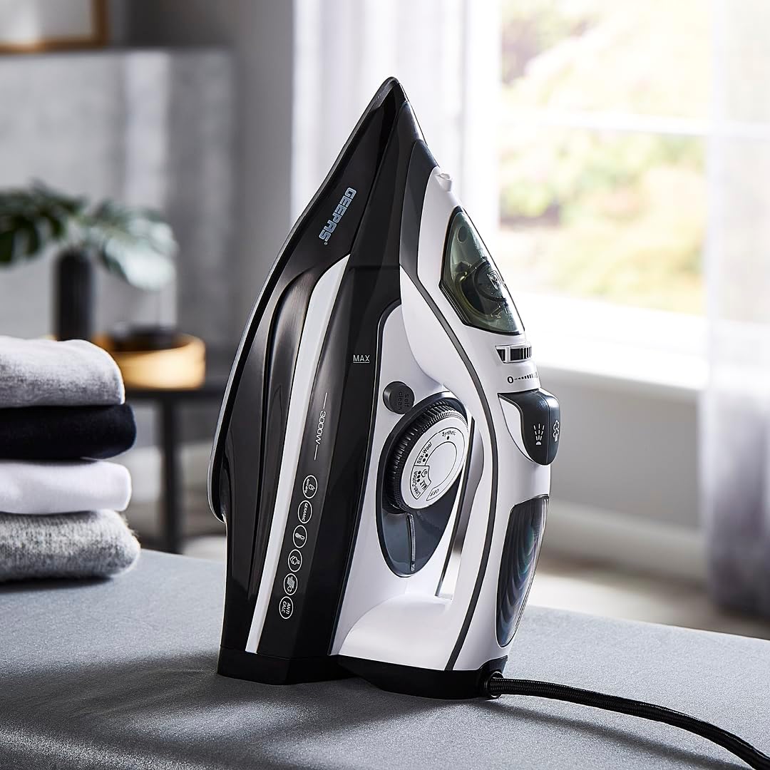 Geepas Ceramic Steam Iron, Temperature Control, Gsi24025 Ceramic Sole Plate, Wet And Dry Self Cleaning Function Powerful Steam Burst 480ML Water Tank - Image 2