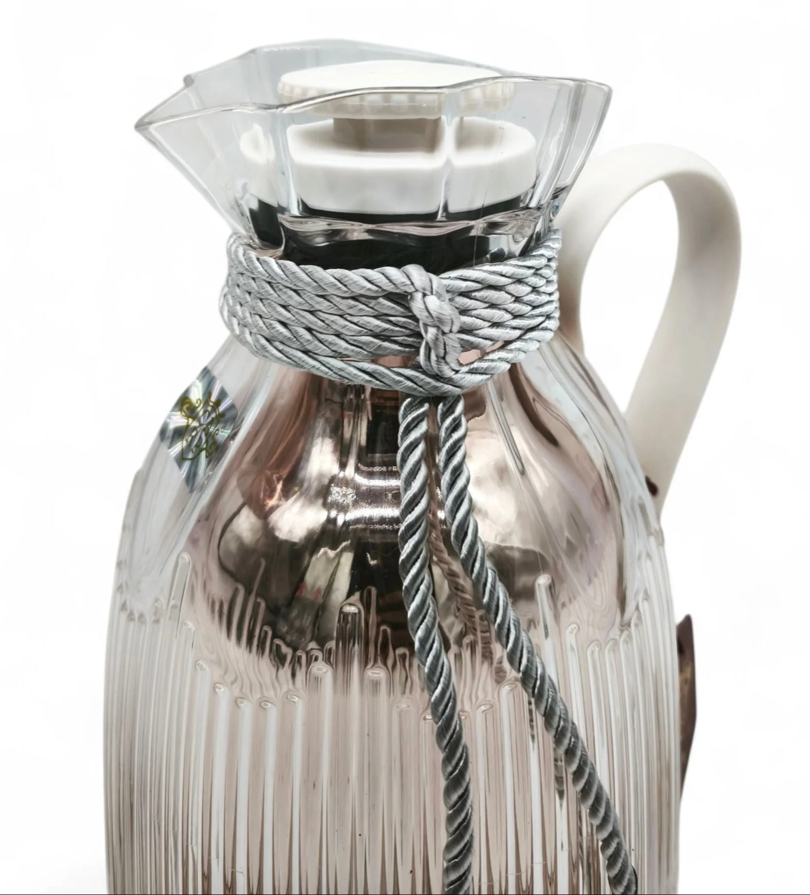 Carp Vacuum Flask 1Ltr White Transparent With Sleek Design - Image 3