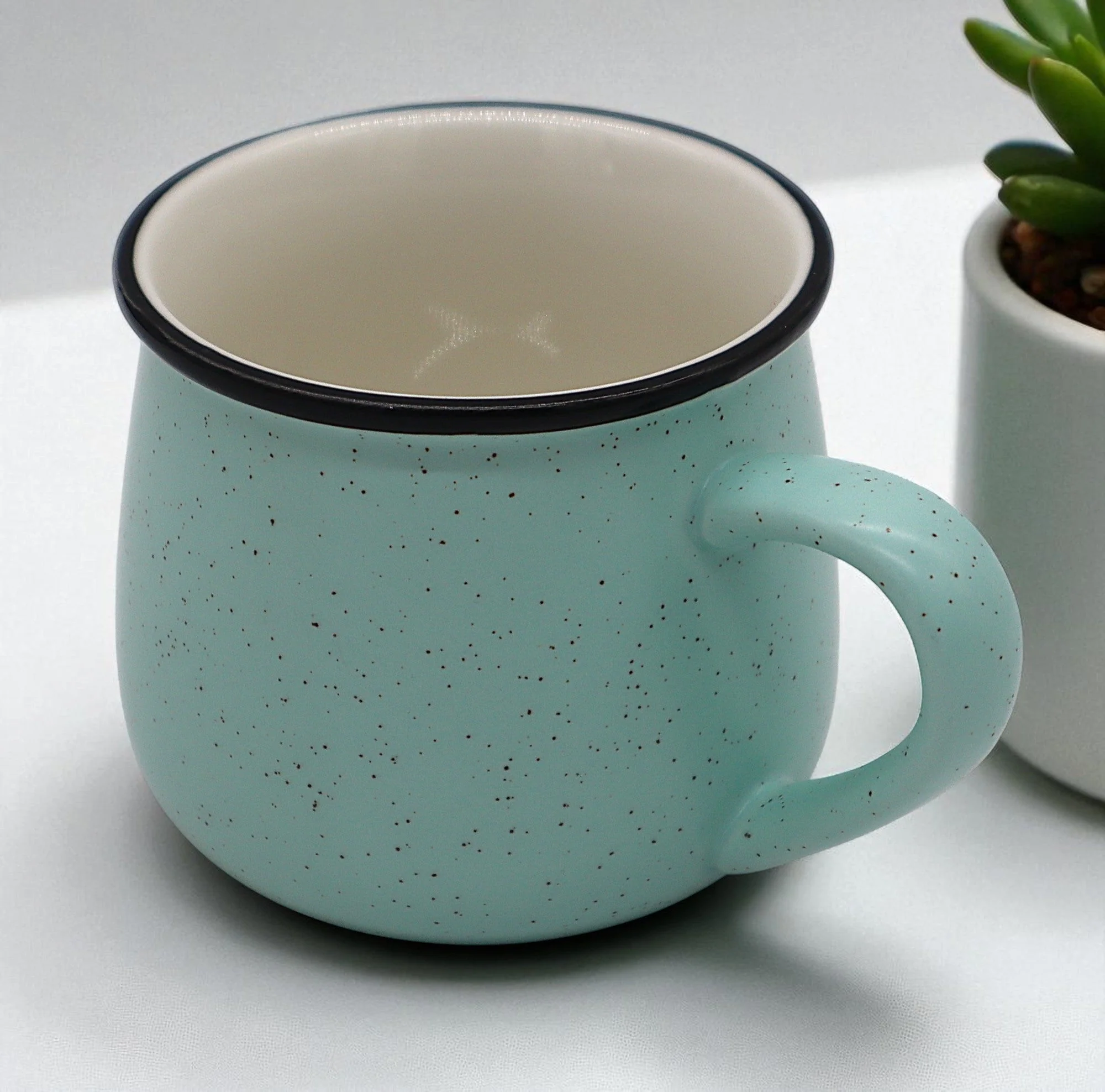 CFLOWER Premium Porcelain Mug 400ml – Elegant Green Cup with Classic Brown Dots, Durable & Stylish for Daily Coffee or Tea - Image 2