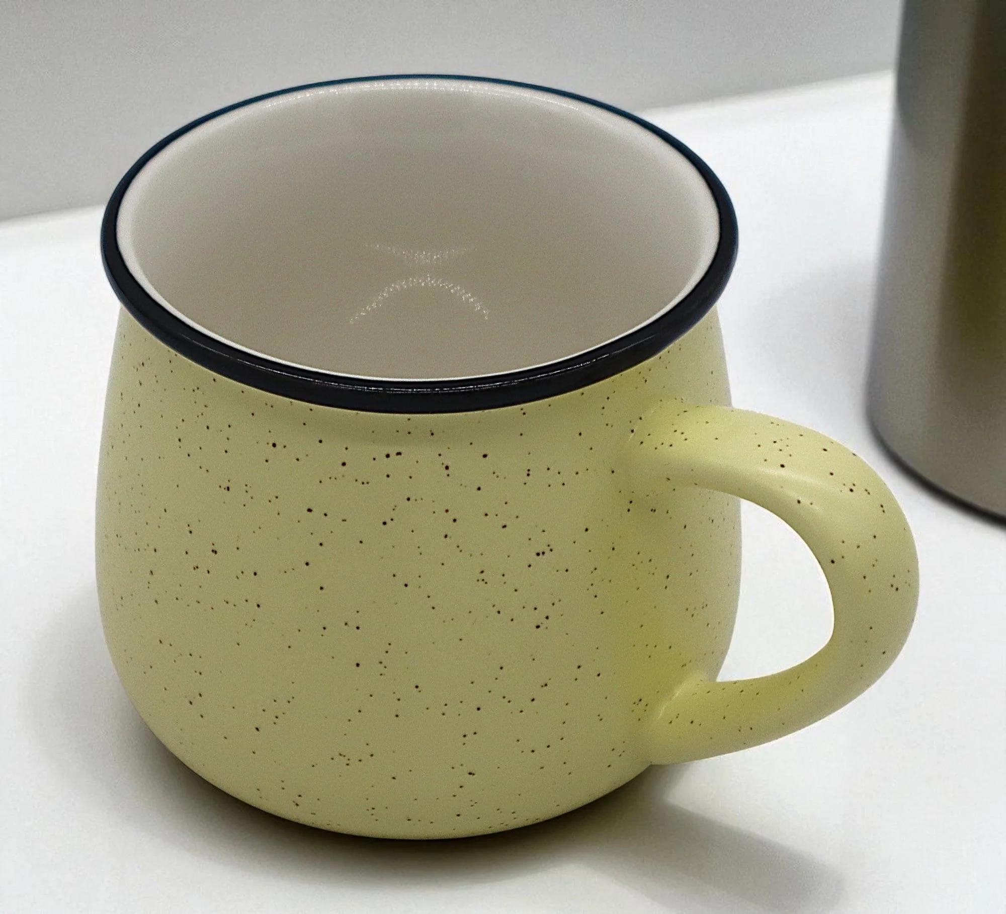 CFLOWER Premium Porcelain Mug 400ml – Bright Yellow Cup with Brown Dots, Cheerful and Durable for Everyday Use - Image 2