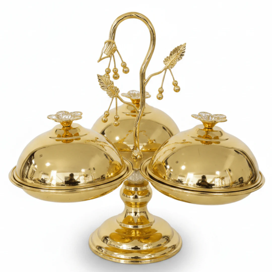 Elegant 3-Section Gold Candy Serving Bowl with Lid – Footed Design for Nuts, Sweets & Dry Fruits – 17 × 33 cm
