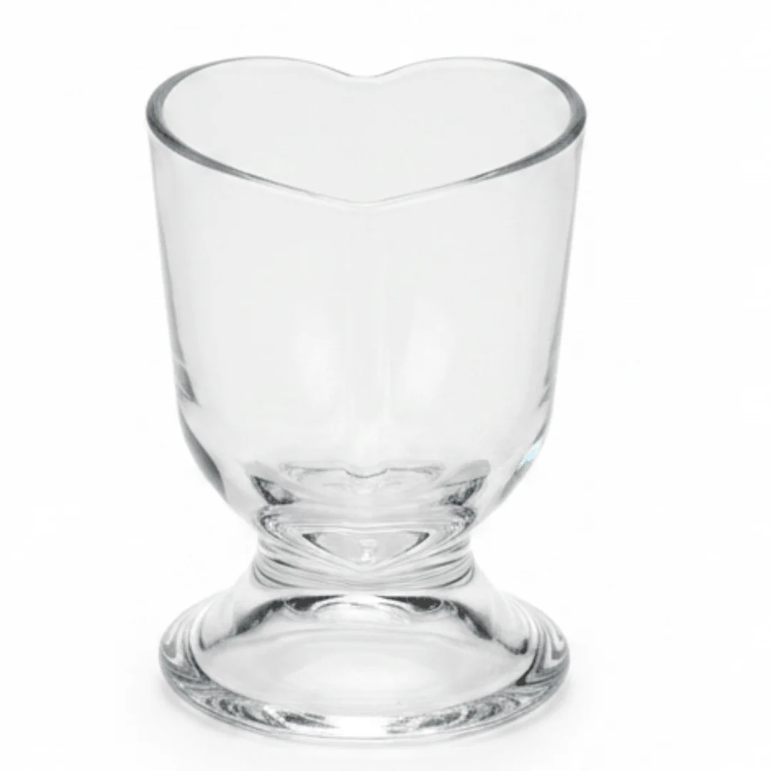 Elegant Glass Footed Heart-Shaped Candle Holder for Romantic and Luxury Table Décor – 11.5cm