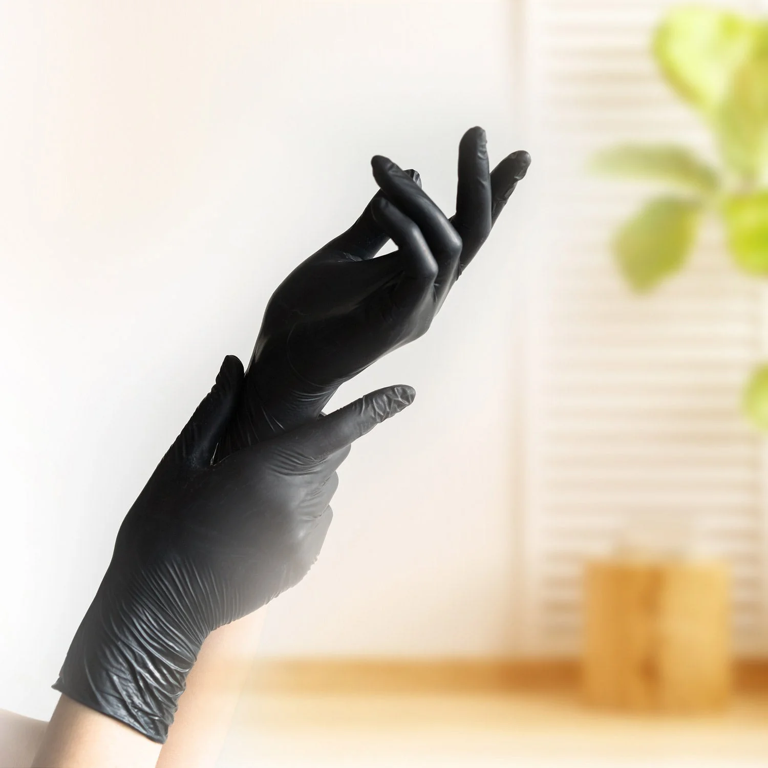 Falcon Powder Free Black Vinyl Gloves, Single Use- Non Sterile-Ambidextrous, 100 Gloves by Weight, Small - Image 2