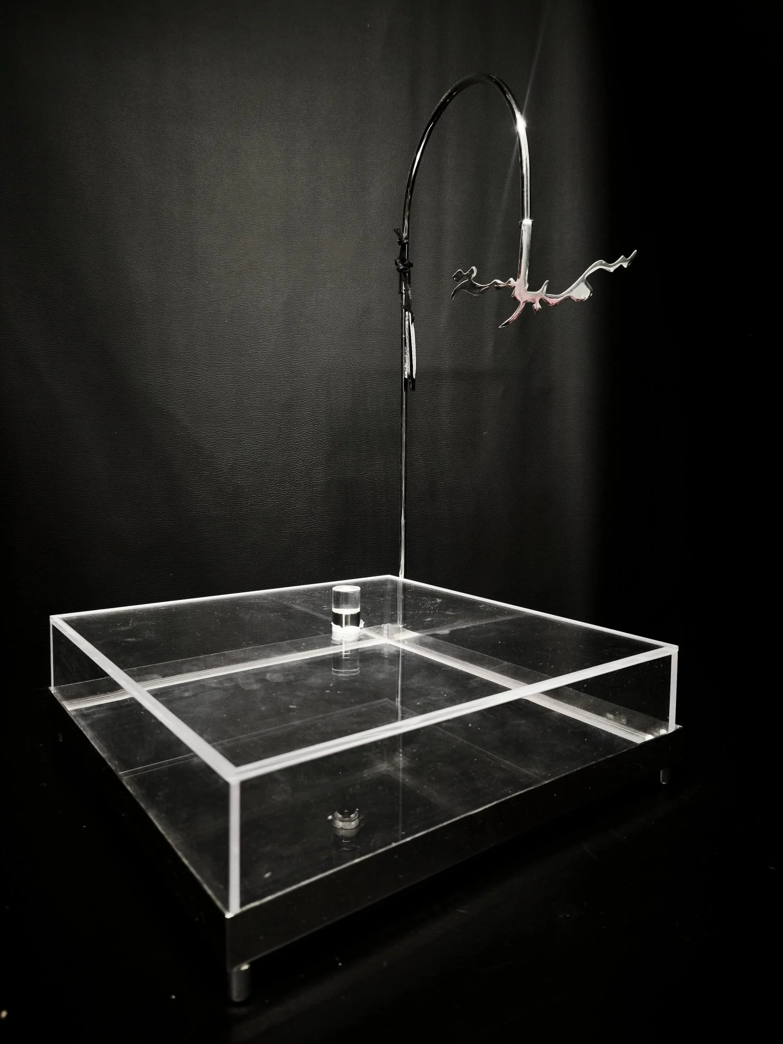 Fursan Acrylic Storage Box Square Medium 26X26Cm Silver - Image 3