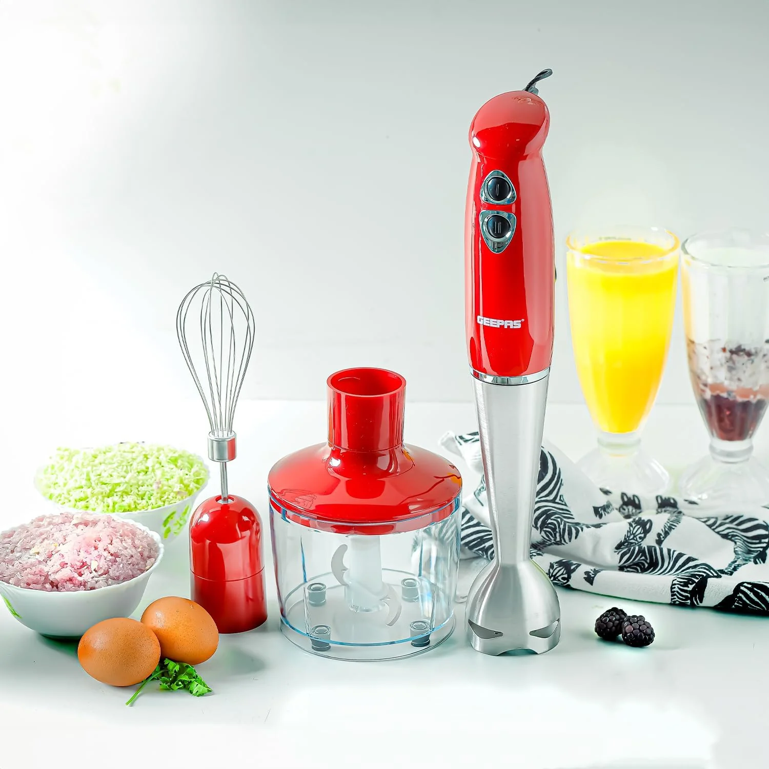 Geepas GHB6136 400W Hand Blender - Stainless Steel Blades with 2 Speed for Baby Food, Soup, Juice | 860ml Chopper Bowl & Electric Egg Whisk - 2 Years Warranty - Image 6
