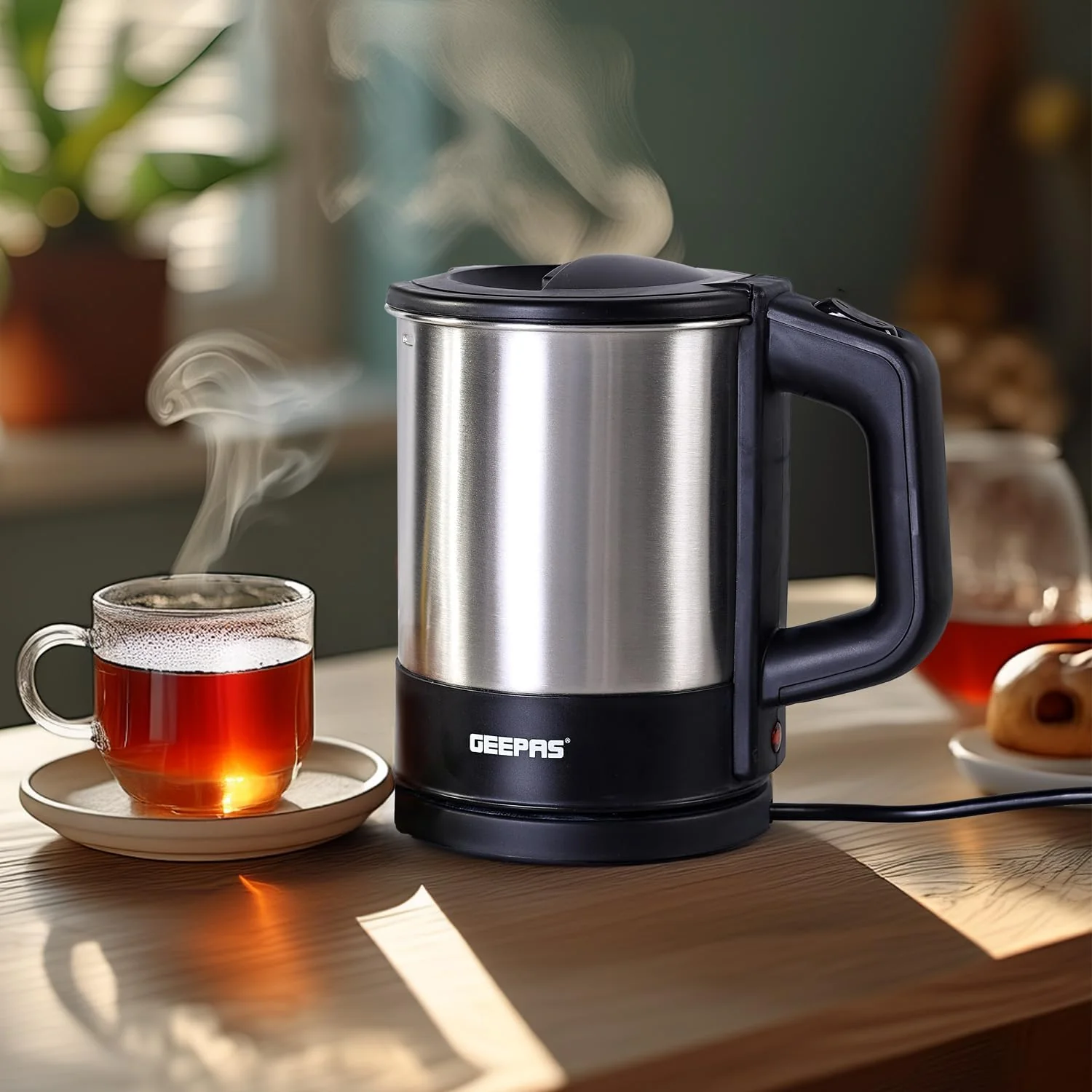 Geepas GK5418 1350W Travel Electric Kettle - Stainless Steel Housing, Boil-Dry & Overheat Protection |Boiler for Hot Water, Tea & Coffee | 1.0L | - Image 2