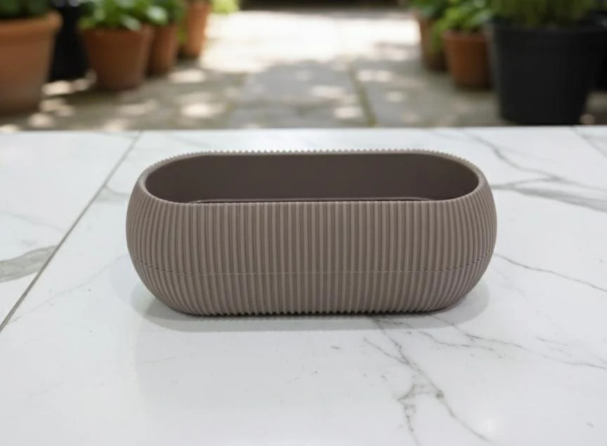 MERCAN Coral Long Brown Plastic Plant Pot 0.55L – Rectangular Decorative Planter Box for Tabletops, Window Sills, or Office Spaces