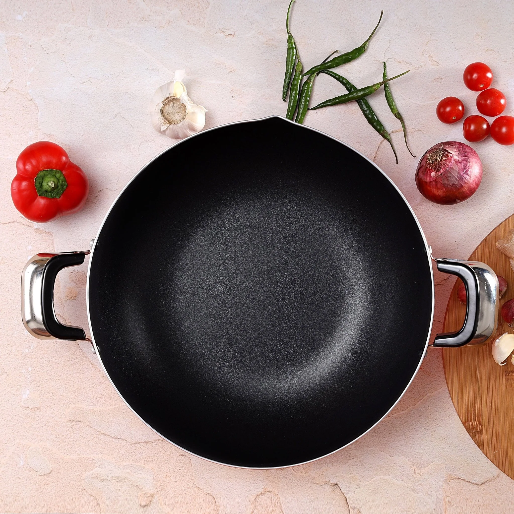 ROYALFORD 3 Layer Non-Stick Coating Kadai 26cm x 8.5cm, Heat Resistant Handle - Image 2