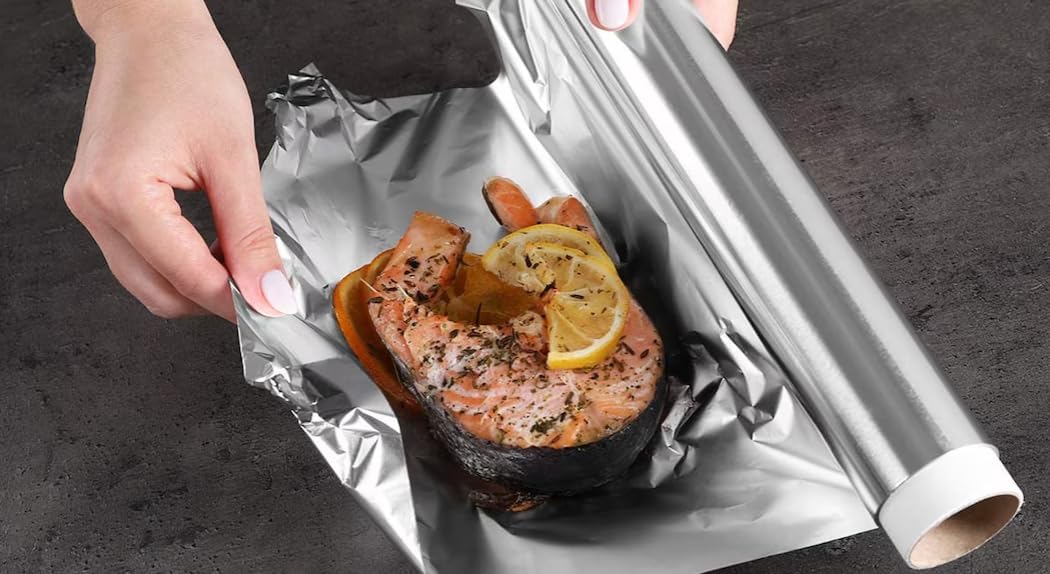 Sunny Multi-Purpose Heavy Duty Aluminium Foil 30cm Width, 2000g Gross Weight, Cooking-Storing-Wrapping - Image 3