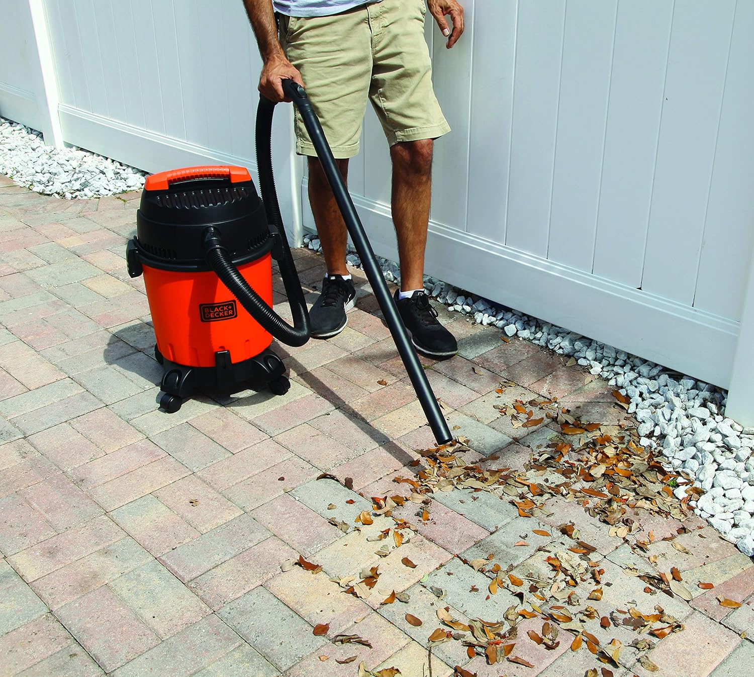 Black & Decker 1400W 20 Liter Wet and Dry Tank Drum Vacuum Cleaner, Orange/Black - WDBD20-B5 - Image 4