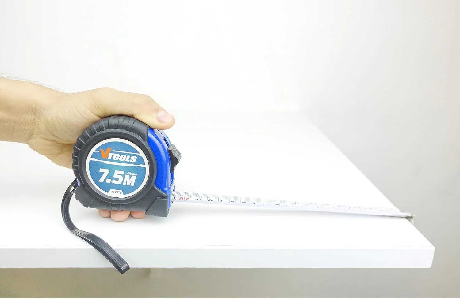 VTOOLS 7.5M Measuring Tape, 1mm Blade Thickness, Self-Lock Tape Measure, Easy to Read, Magnetic Tip Hook and Shock Absorbent Case, VT2179 - Image 3