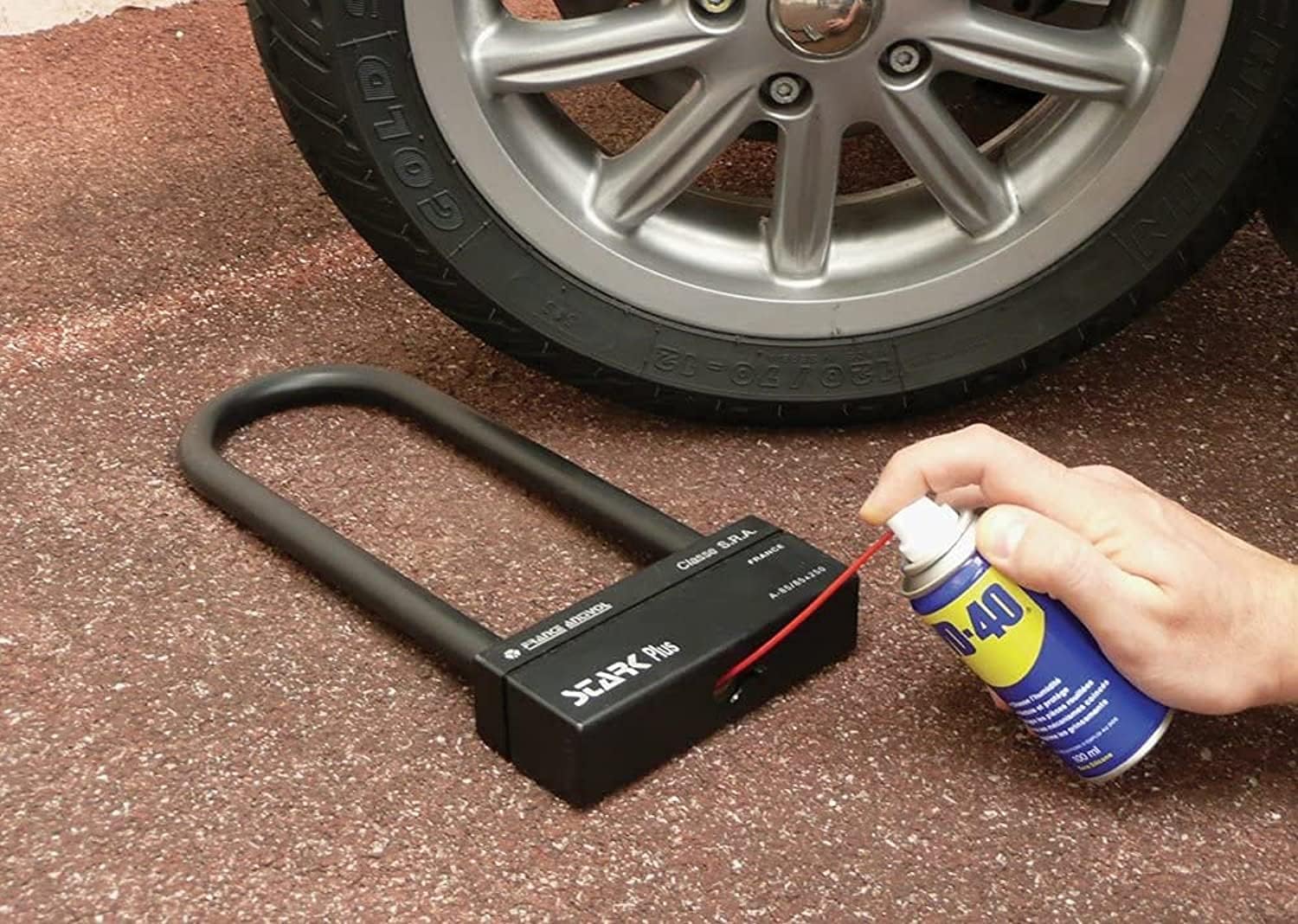 WD-40 Multi-Use Spray Aerosol Can All-Purpose Lubricant, Cleans Rust, for Home & Workshop Use-200ml - Image 5